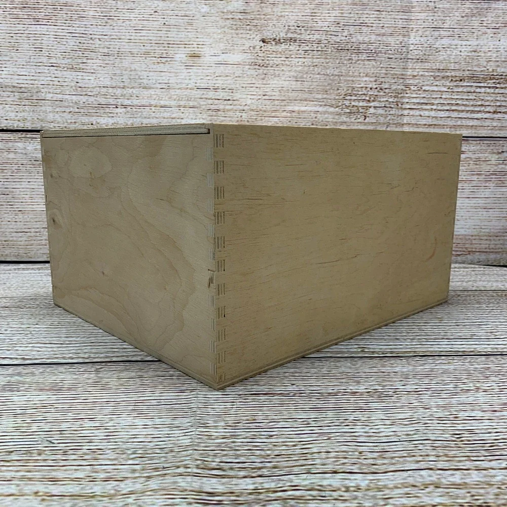 Corte Fiore elegant wooden